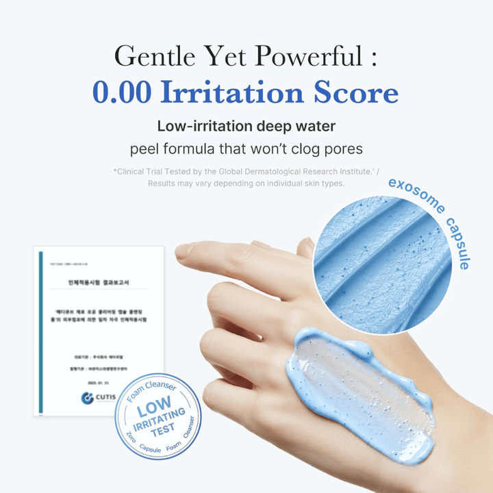 Medicube Zero Pore SA Clear Capsule Cleansing Foam – lav-irriterende rens med blå kapsler som eksfolierer huden skånsomt og renser porer i dybden.