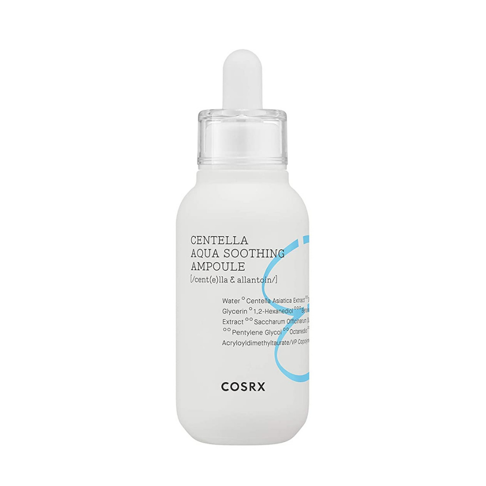 En flaske COSRX Centella Aqua Soothing Ampoule 40ml med beroligende egenskaper på en hvit bakgrunn.